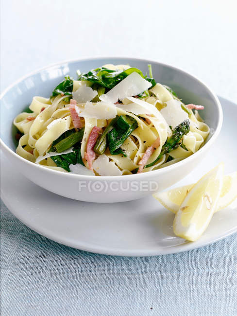 Pasta with vegetables and cheese — Stock Photo