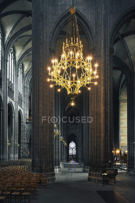 Vue intérieure de la cathédrale de Clermont-Ferrand, Clermont-Ferrand, France — Photo de stock