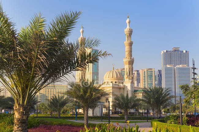 Mesquita de Altaqwa, Sharjah, Emirados Árabes Unidos — Fotografia de Stock
