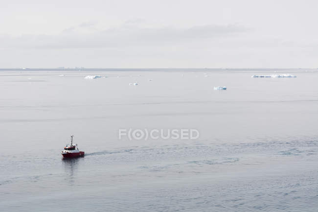 Fischerboot in der Discobucht, ilulissat, Grönland — Stockfoto