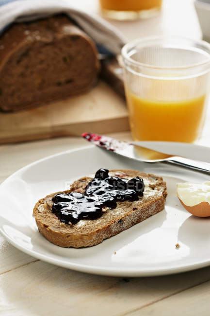 Breakfast with toast and jam — Stock Photo