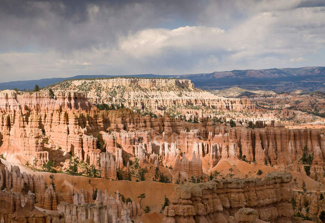 Vista del cañón de Bryce - foto de stock
