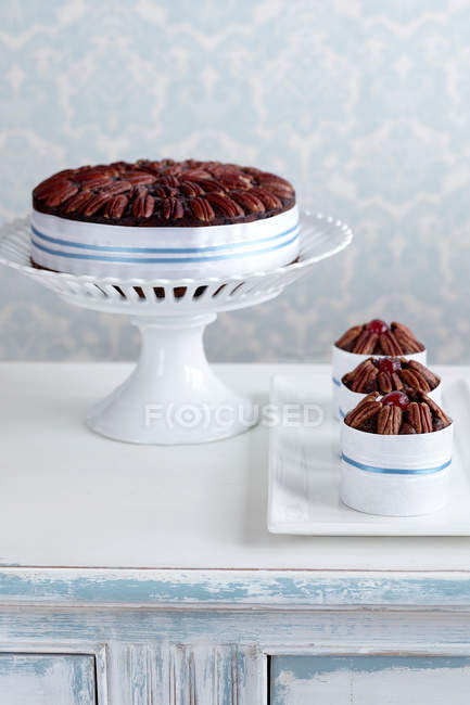 Drambuie torte di frutta sulla tavola — Foto stock