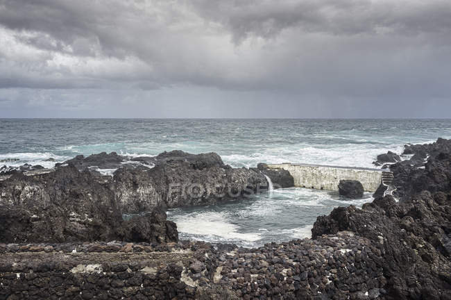 Piscinas naturales de Garachico, Tenerife, Islas Canarias, España - foto de stock