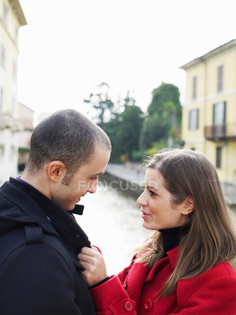 Young couple in a european street — Stock Photo