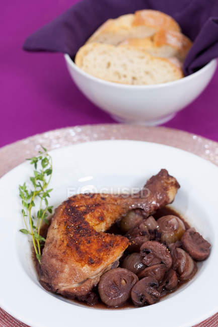 Cock leg baked with wine — Stock Photo