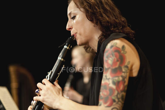 Clarinet player in orchestra — Stock Photo