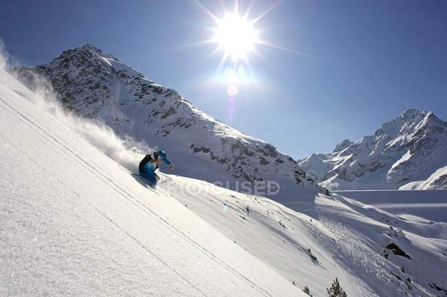 Female skiing off-piste, Kuhtai, Austria — Stock Photo