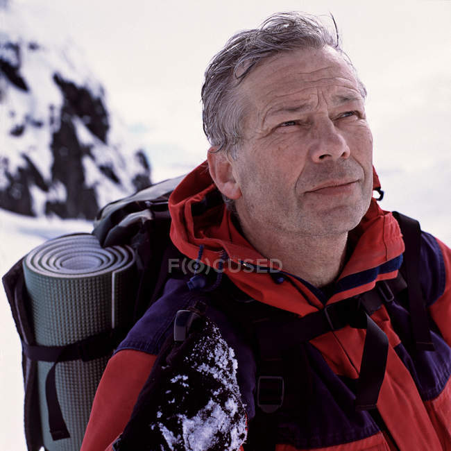 Portrait of Man hiking in winter — Stock Photo