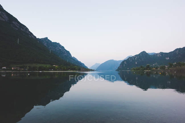 Vista panoramica sul Lago di Garda — Foto stock