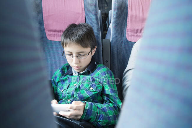 Boy playing computer game — Stock Photo