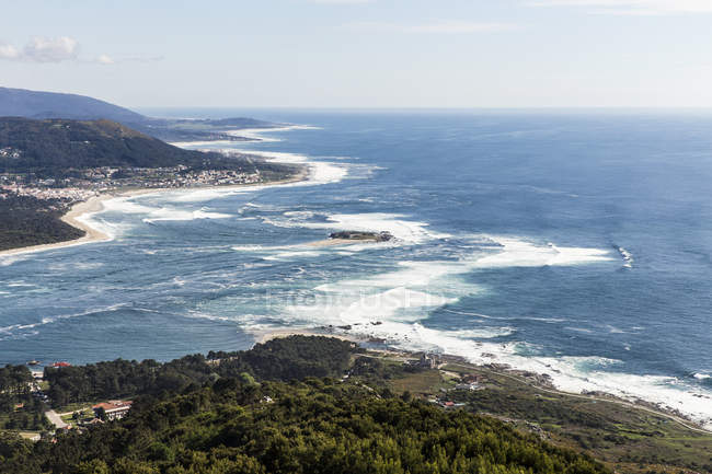 Vue panoramique du fleuve Minho, qui divise le Portugal et l'Espagne — Photo de stock