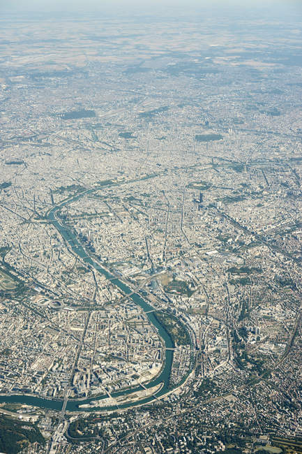 Vista aérea de la superpoblación en París, Francia - foto de stock