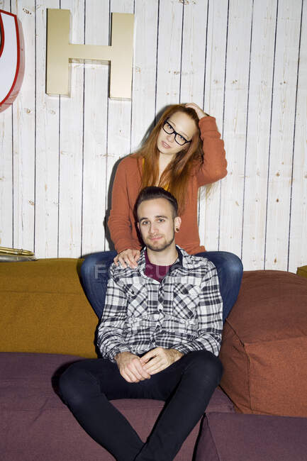 Portrait of young couple hanging out — Stock Photo