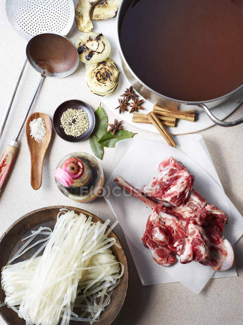 Still life of pho bo, raw ingredients for vietnamese meal — Stock Photo