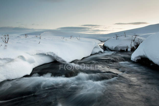 Vue de la source chaude glaciaire — Photo de stock