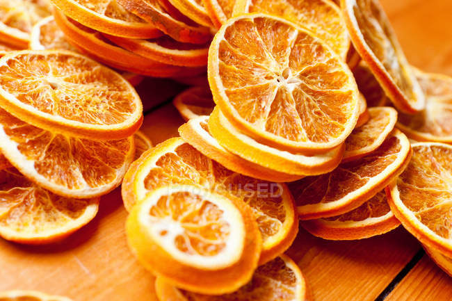 Primo piano colpo di fette di arancia secca — Foto stock