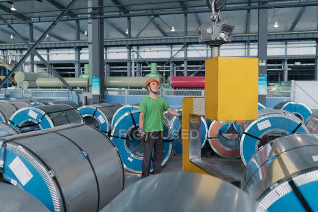 Arbeiter in Solarmodulmontage Fabrik, Solar Valley, dezhou, China — Stockfoto