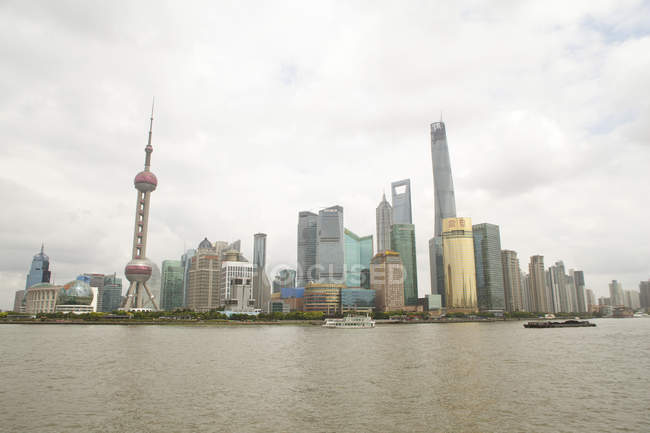 Pudong skyline, Шанхай, Китай — стокове фото