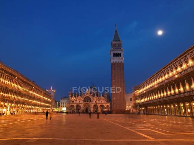 Piazza San Marco at nighttime, Venice, Italy — Stock Photo