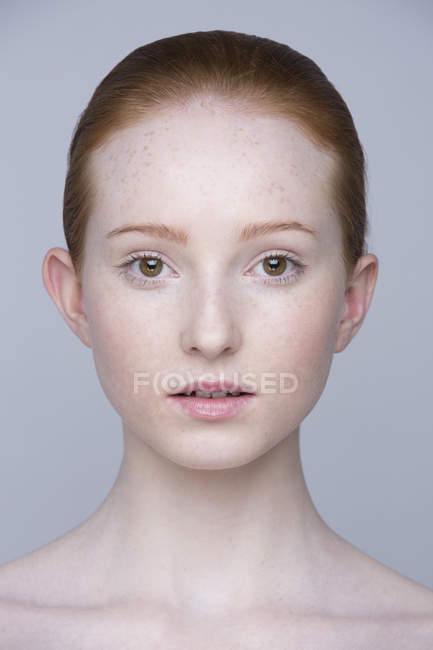 Close up retrato de jovem mulher — Fotografia de Stock