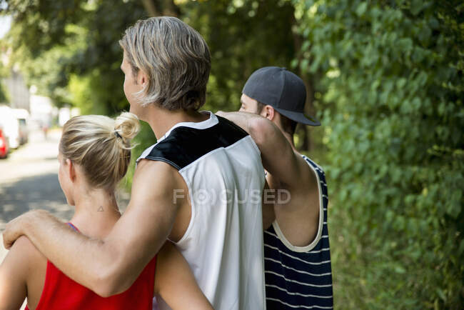 Group of runners watching and waiting at finish — Stock Photo