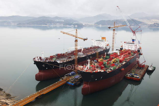 Navios atracados no porto, GoSeong-gun, Coreia do Sul — Fotografia de Stock