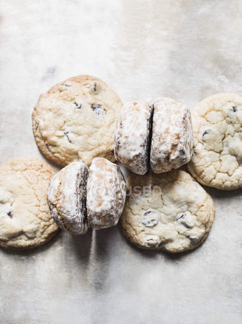 Gros plan sur les biscuits ronds — Photo de stock