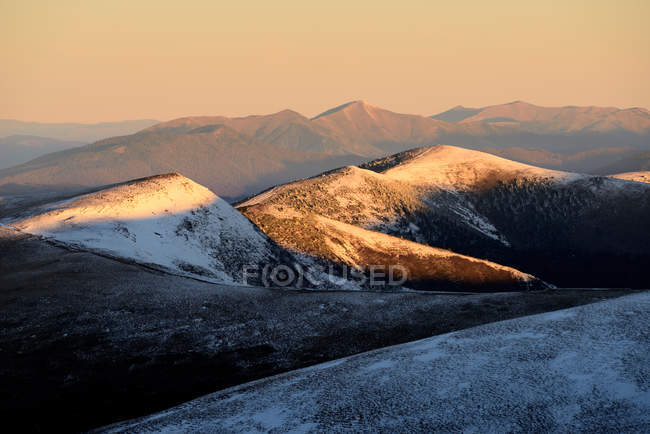 Svidovets Mountain Ridge, Carpathian Mountains, Ivano-Frankovsk Region, Ucrânia — Fotografia de Stock