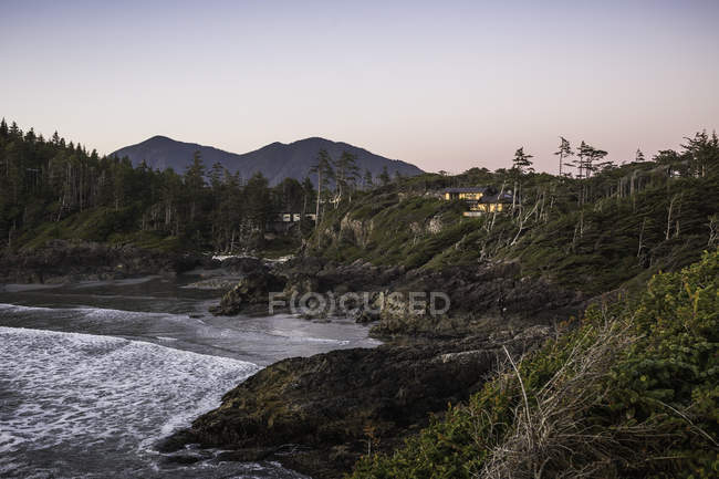 Paisaje sobre Long Beach, Parque Nacional Pacific Rim, Isla Vancouver, Columbia Británica, Canadá - foto de stock
