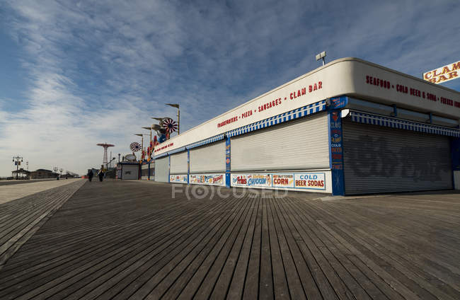 Geschlossene Muschelbar, Coney Island, Brooklyn, New York — Stockfoto