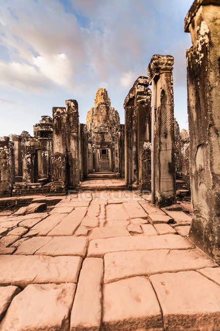 Tempio di Bayon ad Angkor Thom — Foto stock