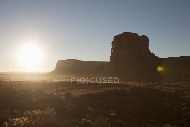 Nascer do sol no Monument Valley, Navajo, Arizona, EUA — Fotografia de Stock