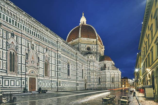 Veduta del Duomo di Firenze di notte, Firenze — Foto stock