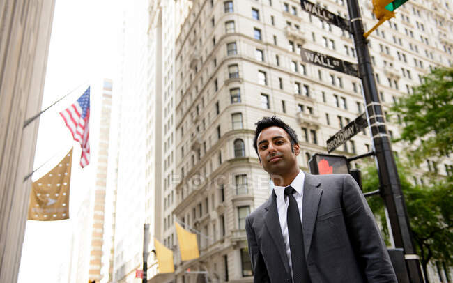 Businessman on Wall Street, New York City — Stock Photo