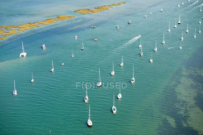 Boats in water at Newport County — Stock Photo