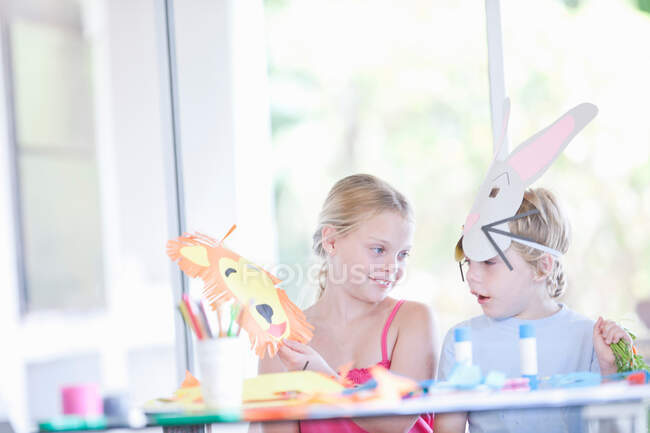 Children's mask making party — Stock Photo