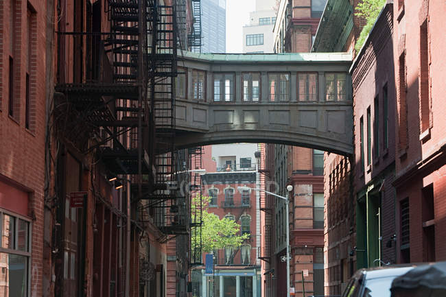 Skywalk entre edifícios em Tribeca, NYC — Fotografia de Stock