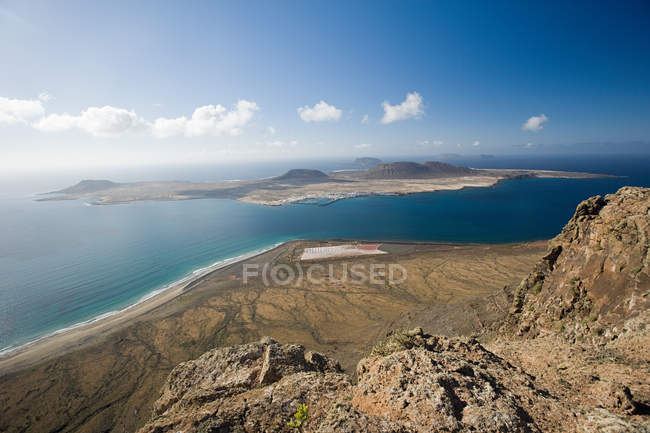 Vue de Mirador del Rio vers Graciosa, Lanzarote — Photo de stock