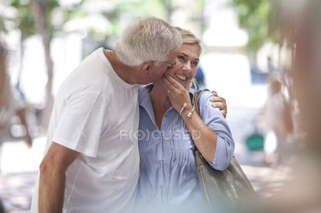 Ciudad del Cabo, Sudáfrica pareja de ancianos juntos - foto de stock