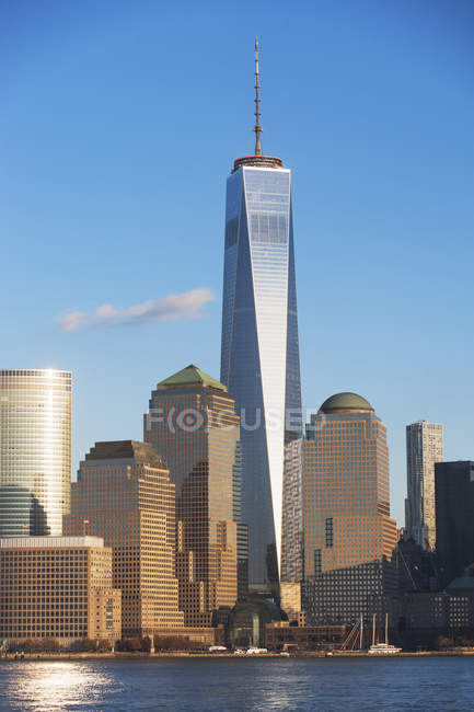 Manhattan skyline and river, New York, USA — Stock Photo