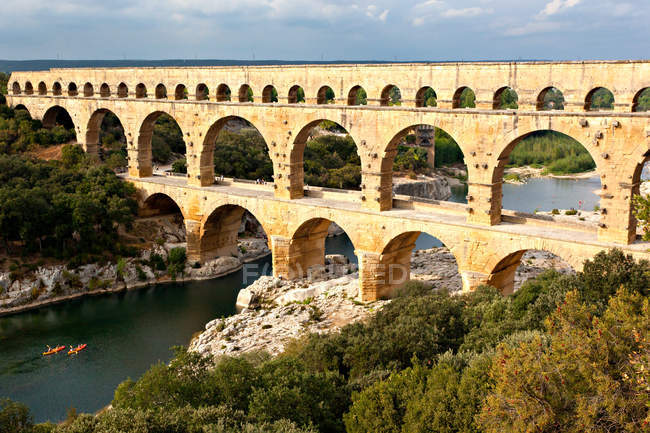 Pont du gard, Nîmes, Provence, France — Photo de stock