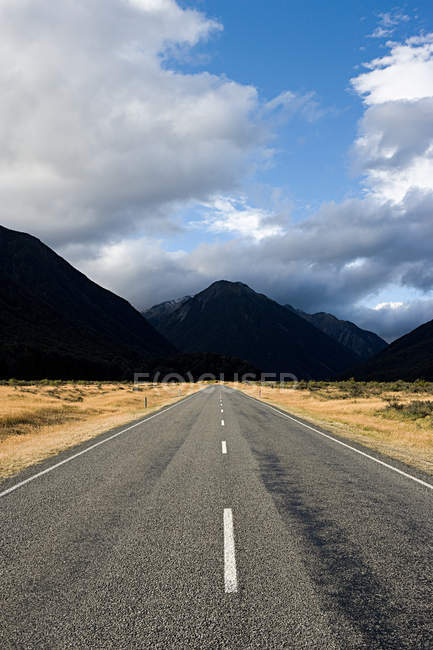Estrada para Arthur Pass nas montanhas — Fotografia de Stock