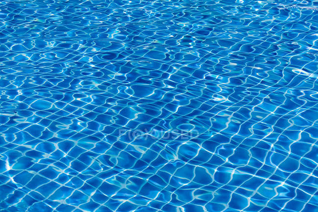 Ripples on transparent water — Stock Photo