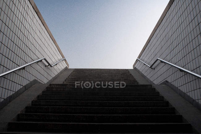 Steps leading to sky — Stock Photo