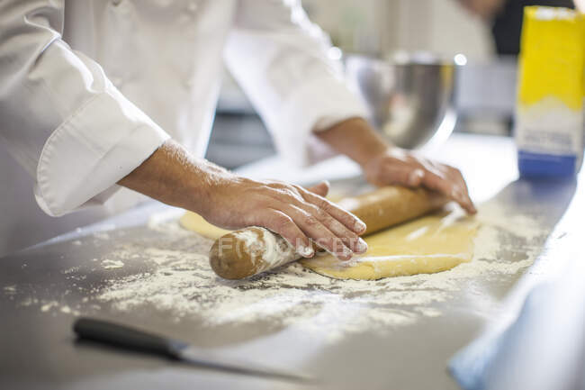 Cape Town, South Africa, chef working with dough — Stock Photo