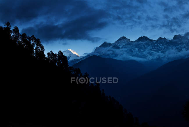 Scenic view of Thsokha, Himalayan Kanchenjunga Region, Sikkim, India — Stock Photo