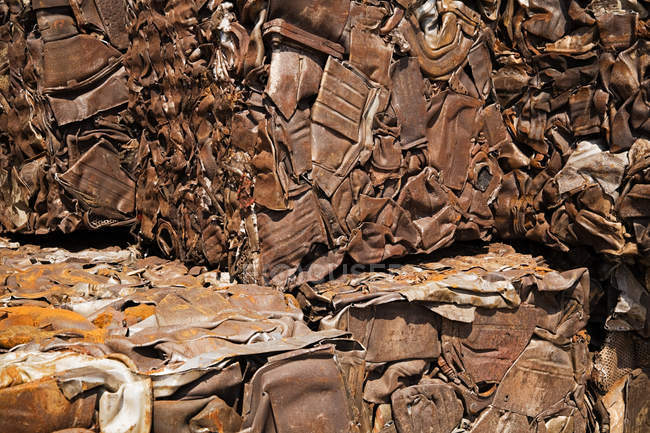 Metal esmagado, textura de quadro completo — Fotografia de Stock