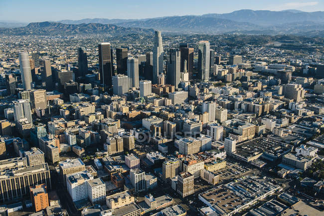 Luftbild mit Wolkenkratzern, Los Angeles, Kalifornien, USA — Stockfoto