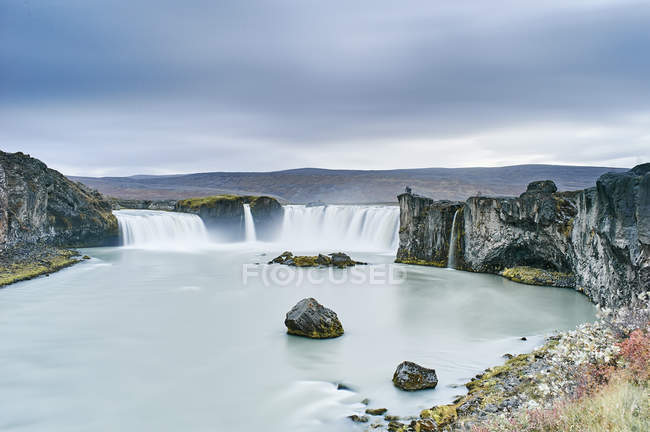 Водопад Гоффен, Хусавик, Исландия — стоковое фото